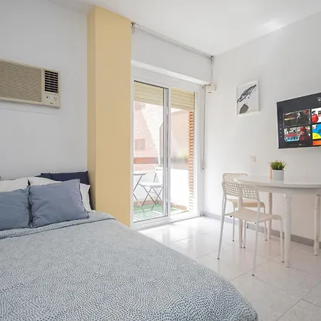 Wonderful With Terrace - 15m Walk Giralda Appartement