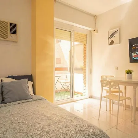 아파트 Wonderful With Terrace - 15m Walk Giralda