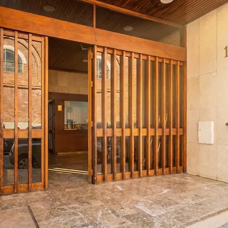 아파트 Wonderful With Terrace - 15m Walk Giralda