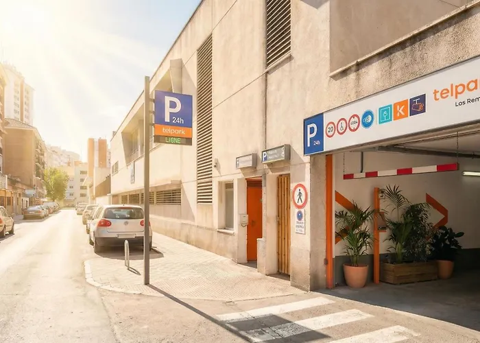 Wonderful With Terrace - 15m Walk Giralda