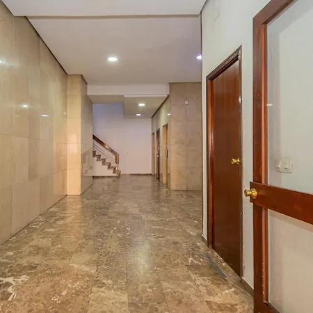 아파트 Wonderful With Terrace - 15m Walk Giralda